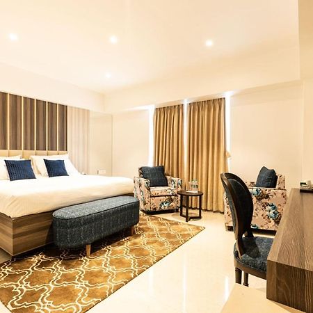 The Thane Club Esterno foto