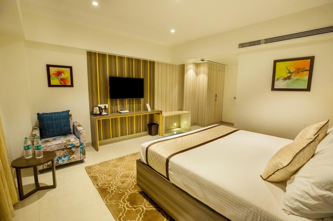 The Thane Club Esterno foto