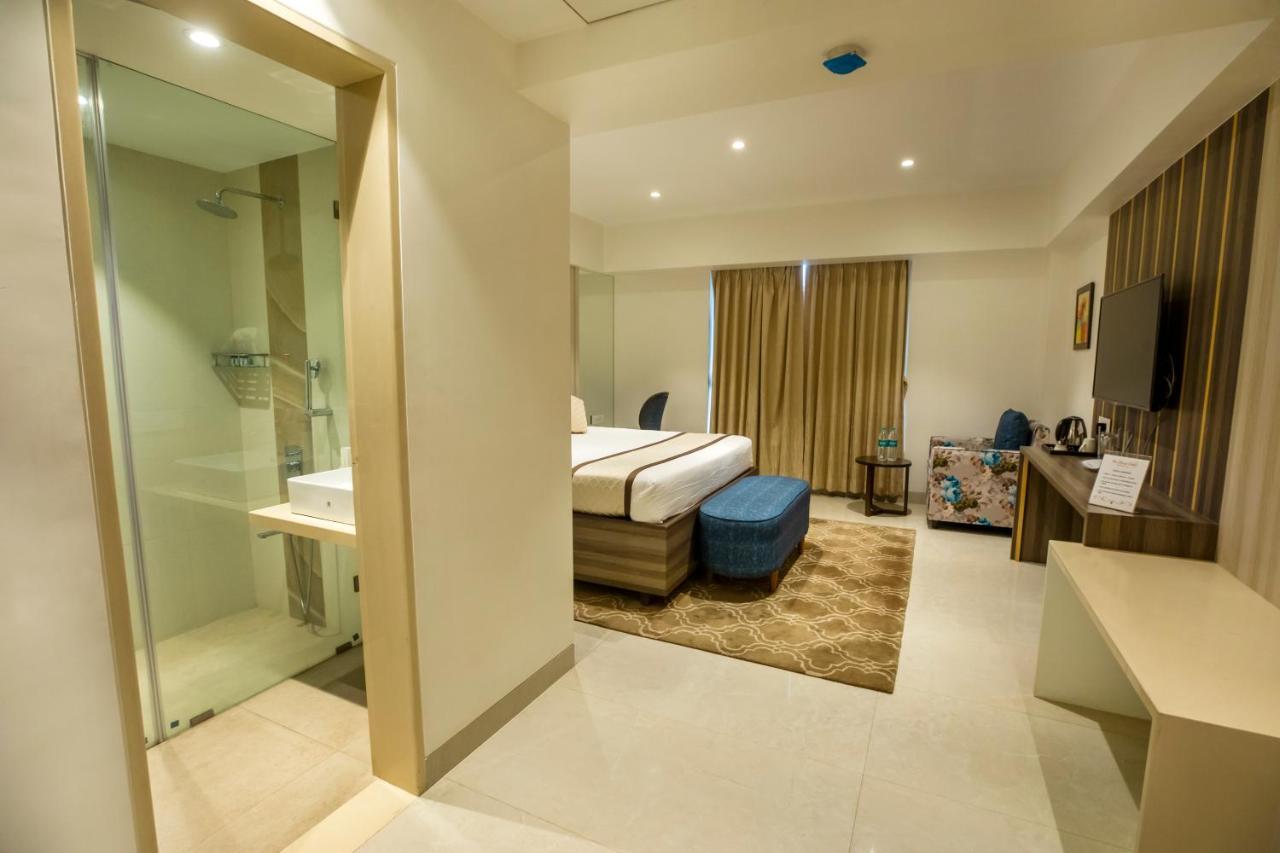 The Thane Club Esterno foto