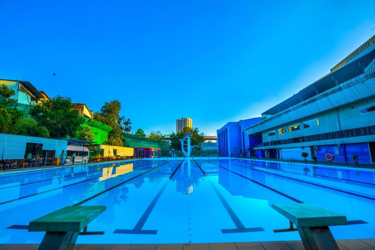 The Thane Club Esterno foto